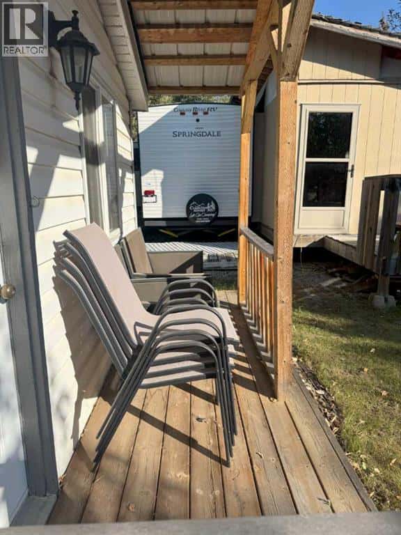 82, 200 4 Avenue SW — Sundre, Alberta - Photo 5 of 38