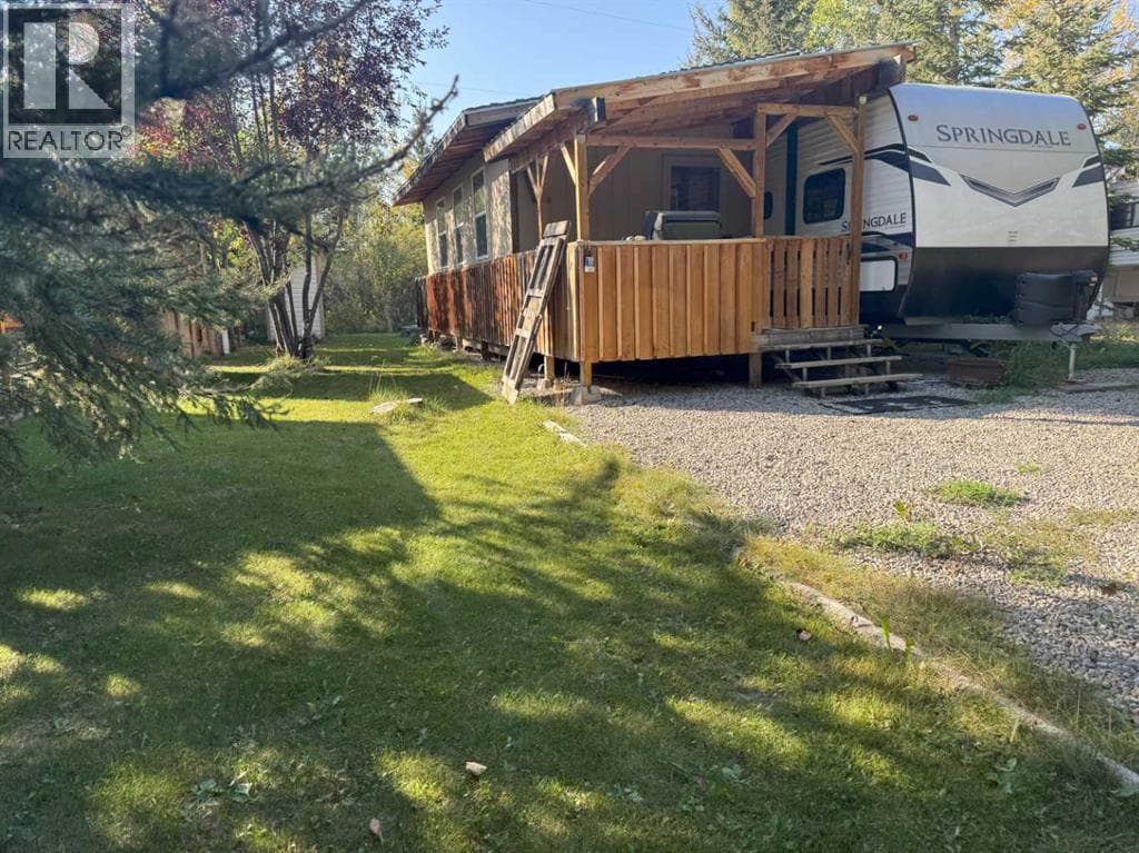 82, 200 4 Avenue SW — Sundre, Alberta - Main photo