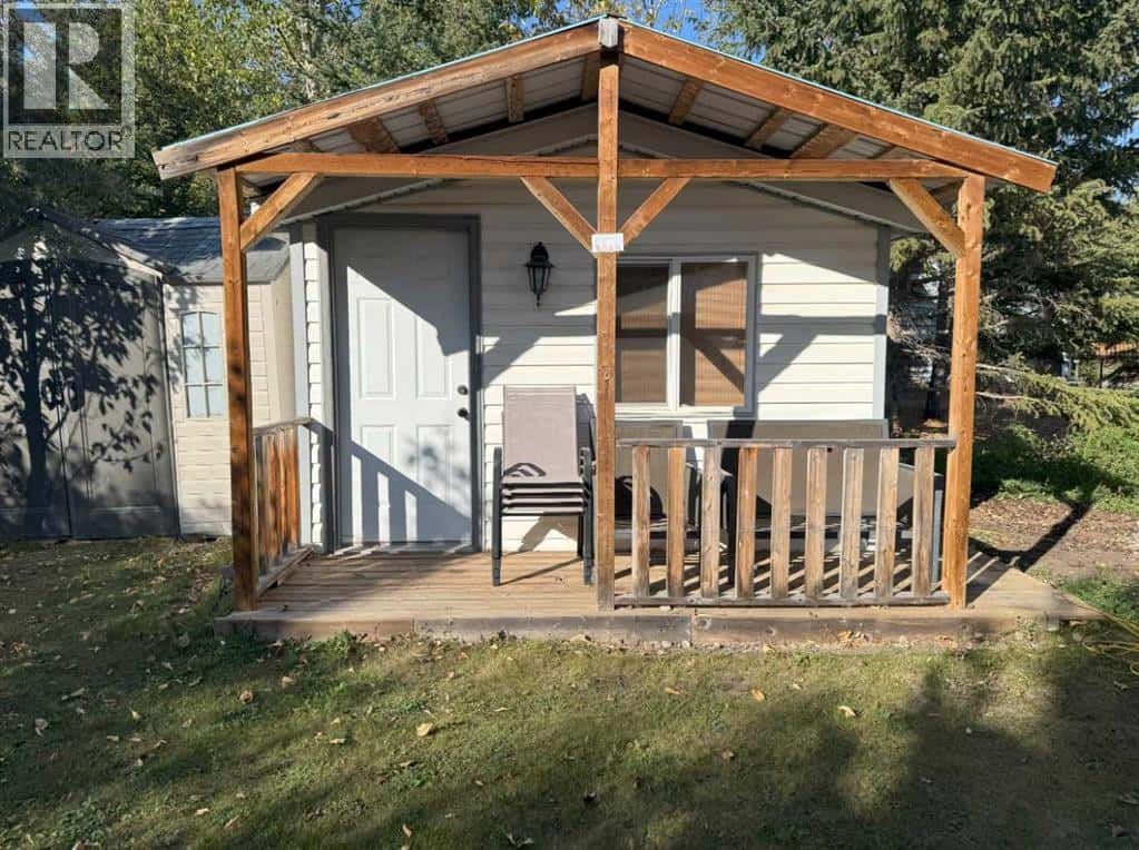 82, 200 4 Avenue SW — Sundre, Alberta - Photo 4 of 38