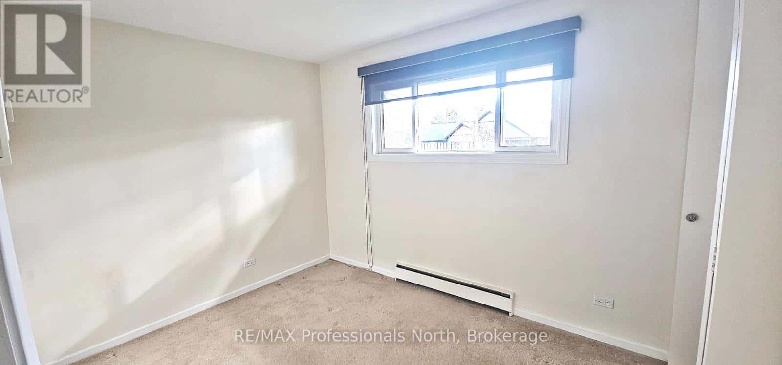 62 RIVERSIDE DRIVE — Huntsville (Brunel), Ontario - Photo 3 of 36