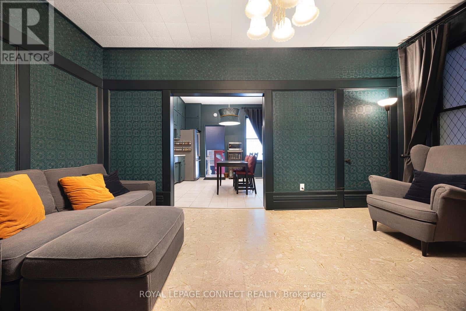 MAIN - 443 LANSDOWNE AVENUE — Toronto (Dufferin Grove), Ontario - Photo 5 of 17