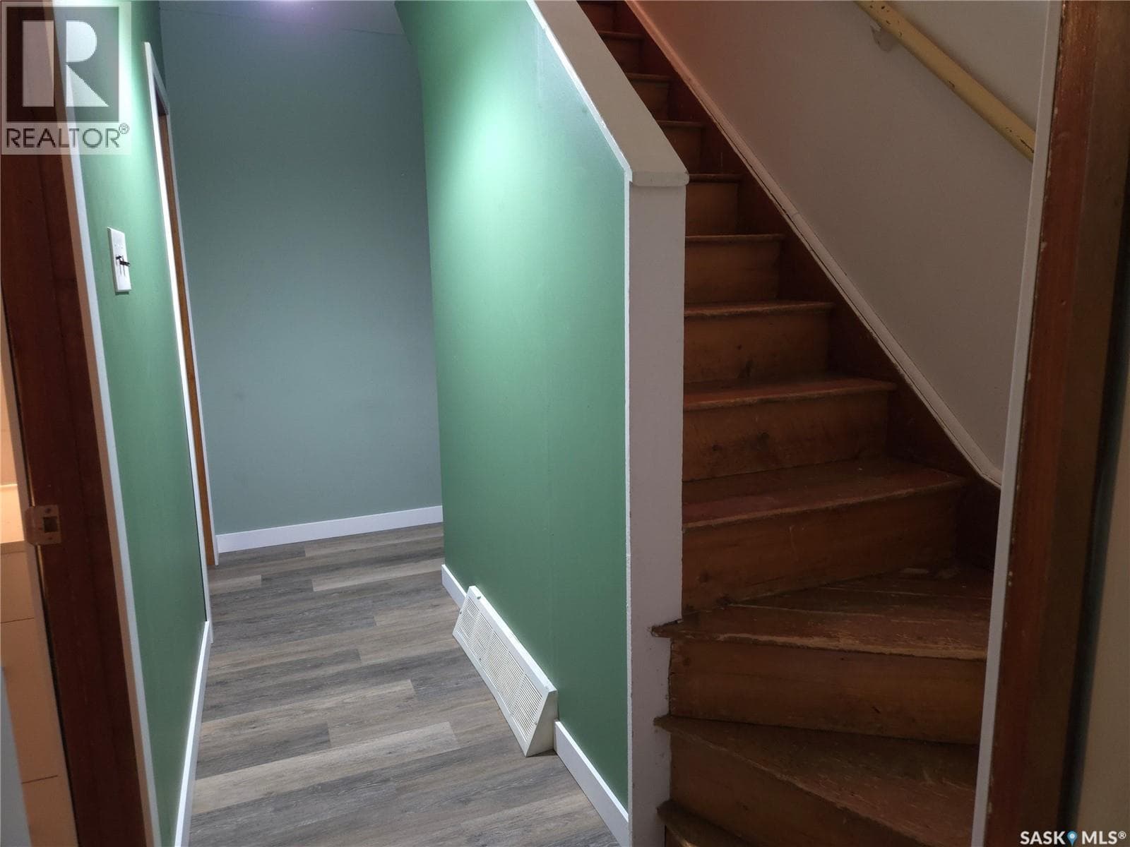 643 Ominica STREET E — Moose Jaw, Saskatchewan - Main photo