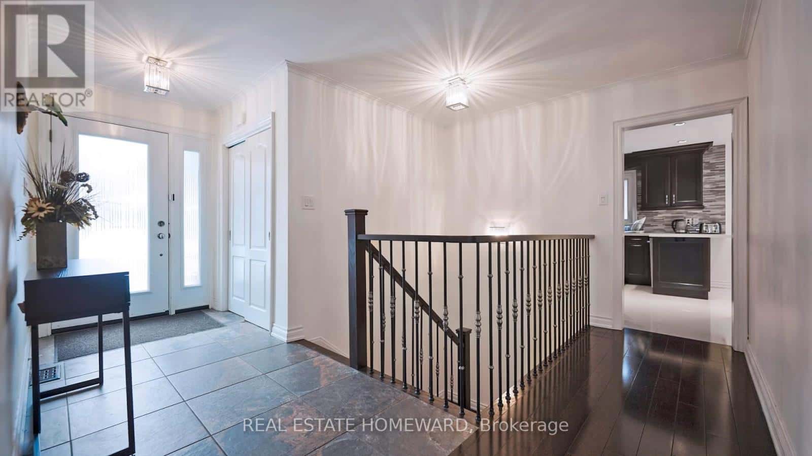 34 DELAIR CRESCENT — Markham (Grandview), Ontario - Photo 2 of 49