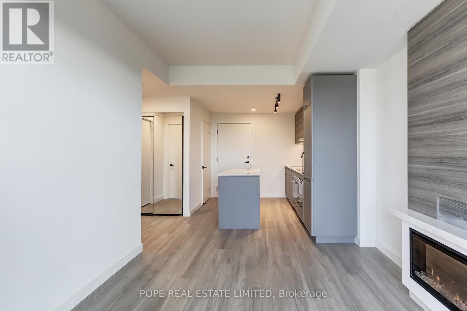 1211 - 1050 EASTERN AVENUE — Toronto (Greenwood-Coxwell), Ontario - Main photo