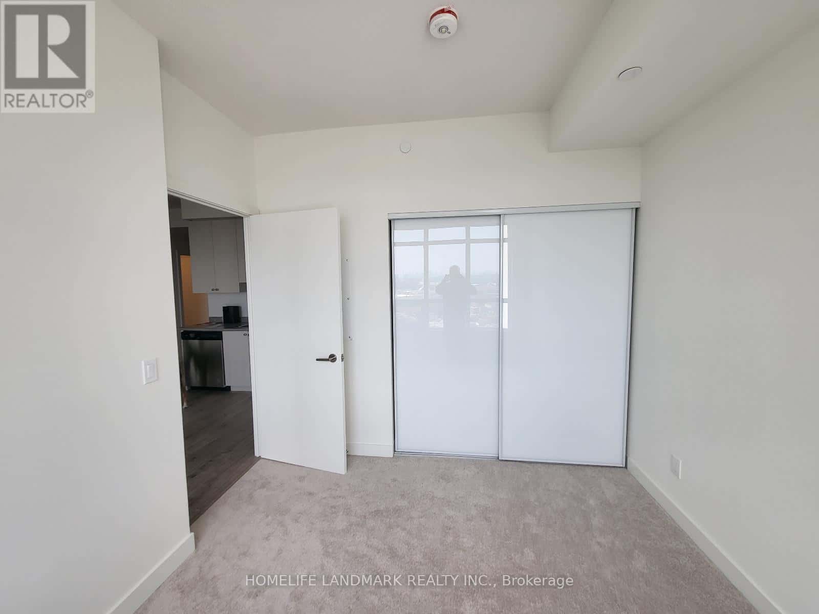 2102 - 10 WILBY CRESCENT S — Toronto (Weston), Ontario - Photo 5 of 13