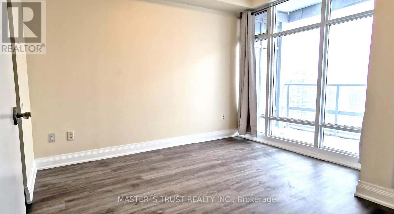 4312 - 2191 YONGE STREET — Toronto (Mount Pleasant East), Ontario - Photo 3 of 29