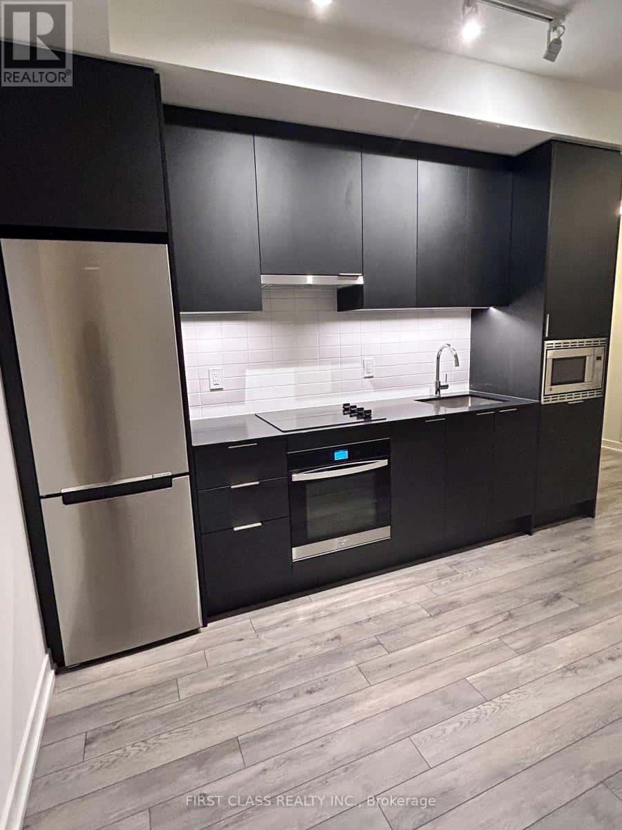 1410-3071 TRAFALGAR ROAD — Oakville (JM Joshua Meadows), Ontario - Photo 2 of 14