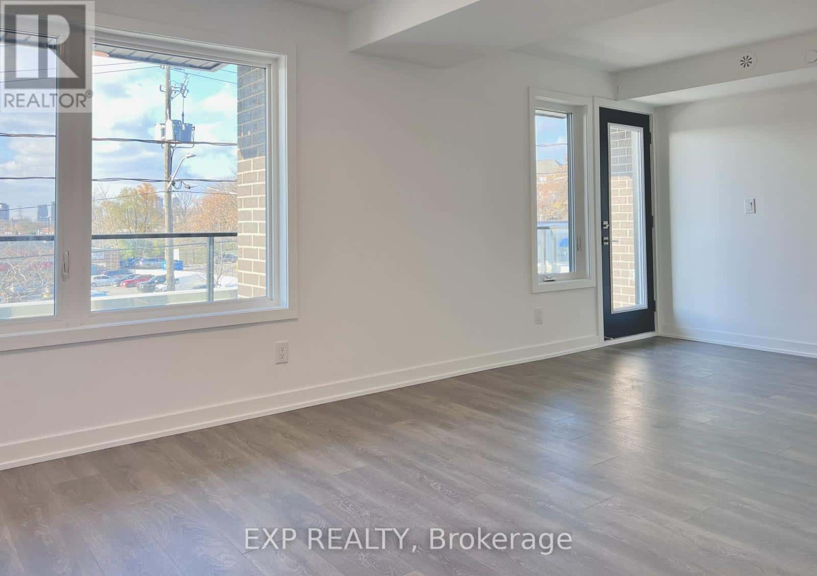 1 - 1491 O'CONNOR DRIVE — Toronto (O'Connor-Parkview), Ontario - Photo 2 of 27