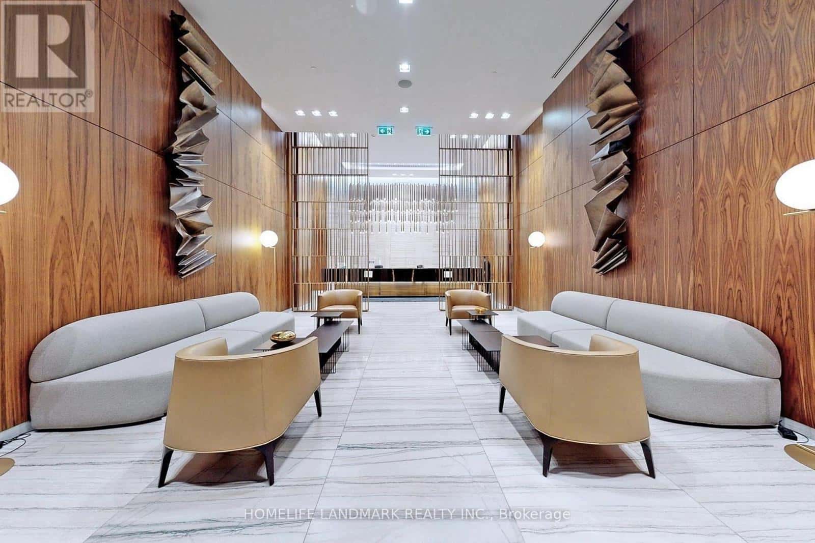 1912 - 8 EGLINTON AVENUE E — Toronto (Yonge-Eglinton), Ontario - Photo 3 of 4