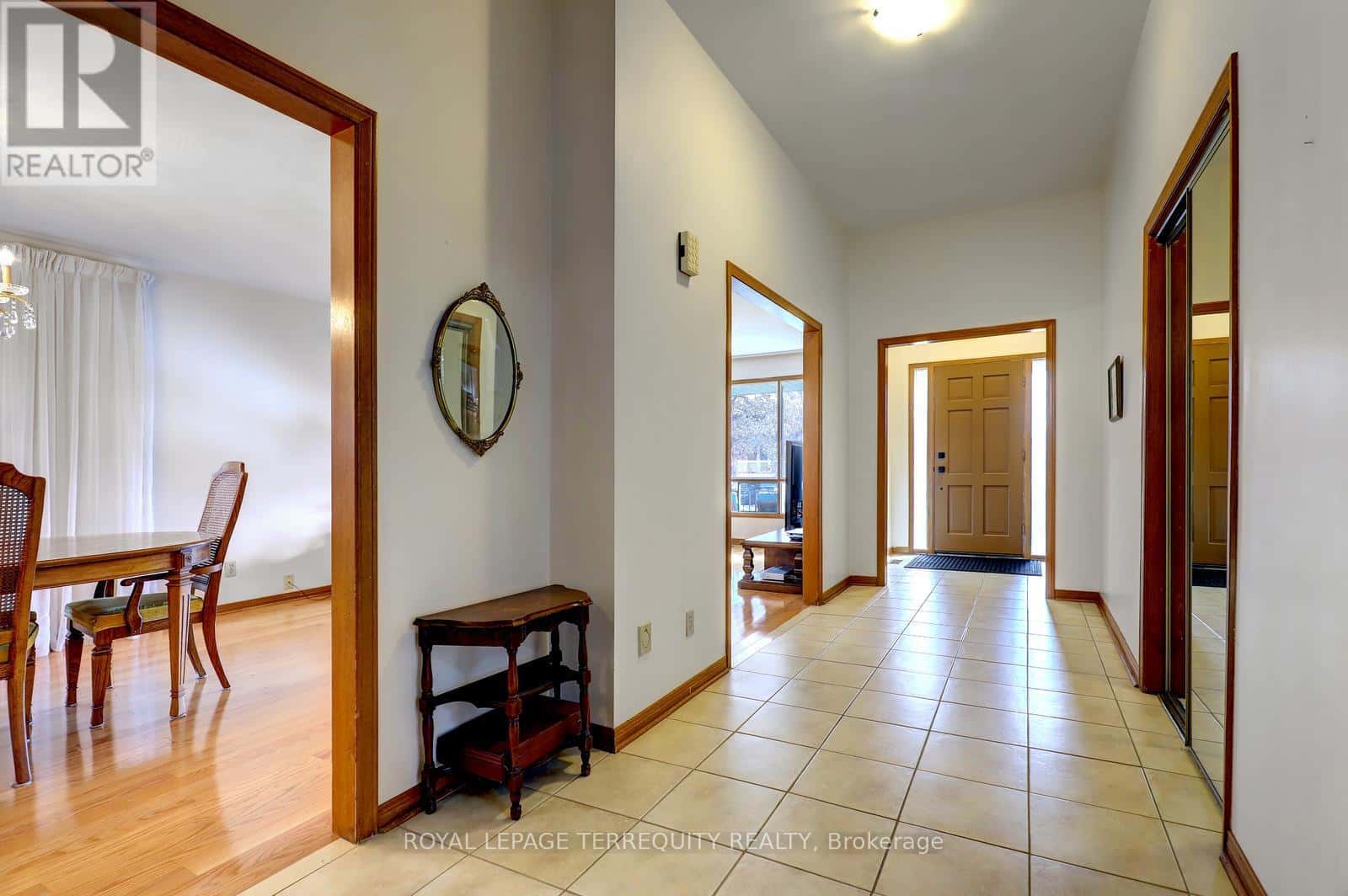 7 PRINCETON TERRACE — Brampton (Northgate), Ontario - Photo 5 of 38