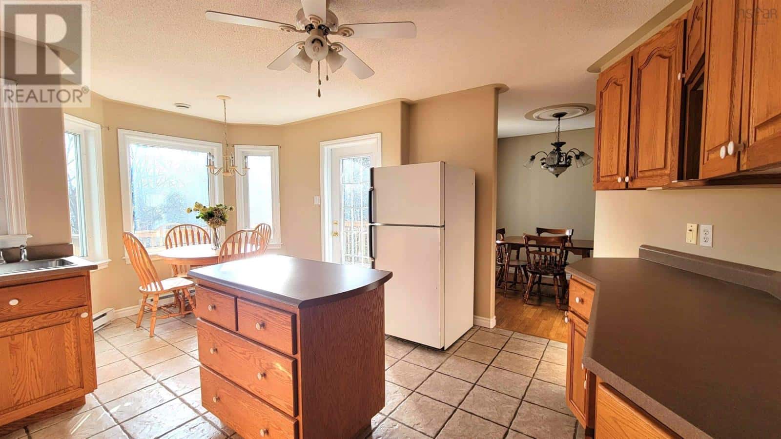 29 Major Court — Upper Sackville, Nova Scotia - Photo 3 of 47