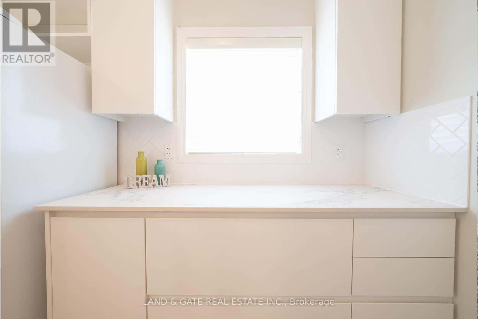 58 ELMDALE DRIVE — Prince Edward County (Wellington Ward), Ontario - Photo 5 of 36