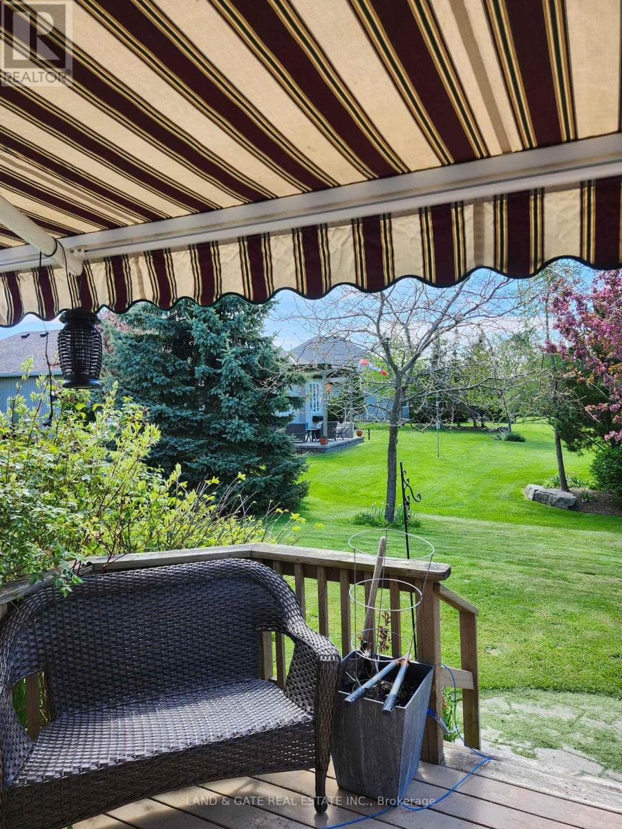 58 ELMDALE DRIVE — Prince Edward County (Wellington Ward), Ontario - Main photo