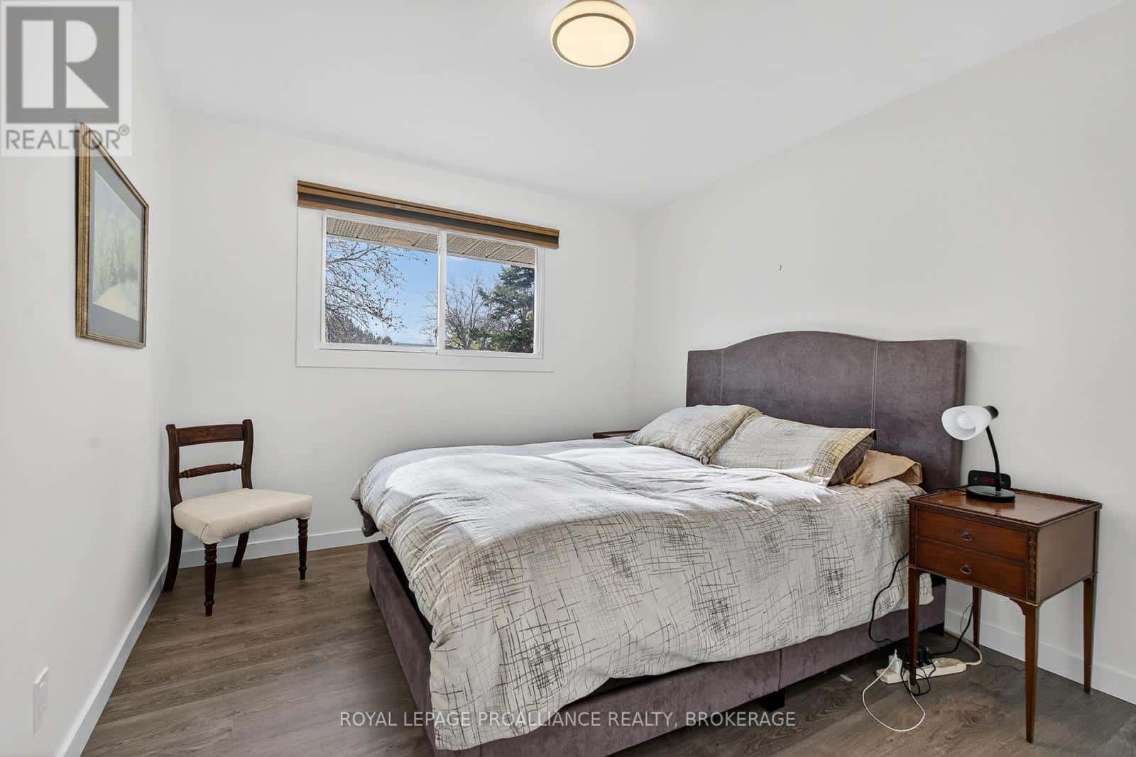 35 MULCASTER STREET — Kingston (Central City West), Ontario - Photo 4 of 34