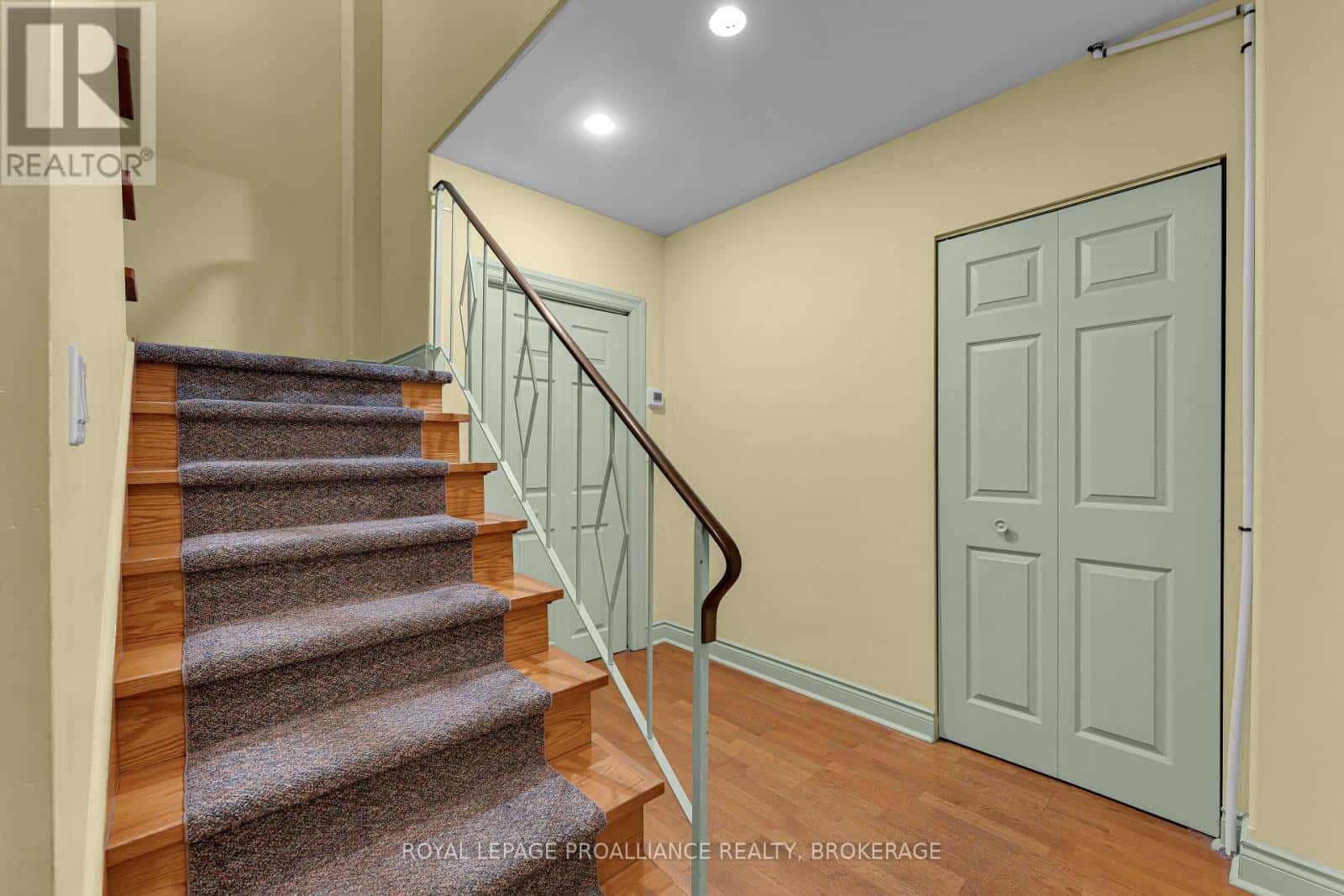 153-155 BROCK STREET — Kingston (Central City East), Ontario - Photo 2 of 50