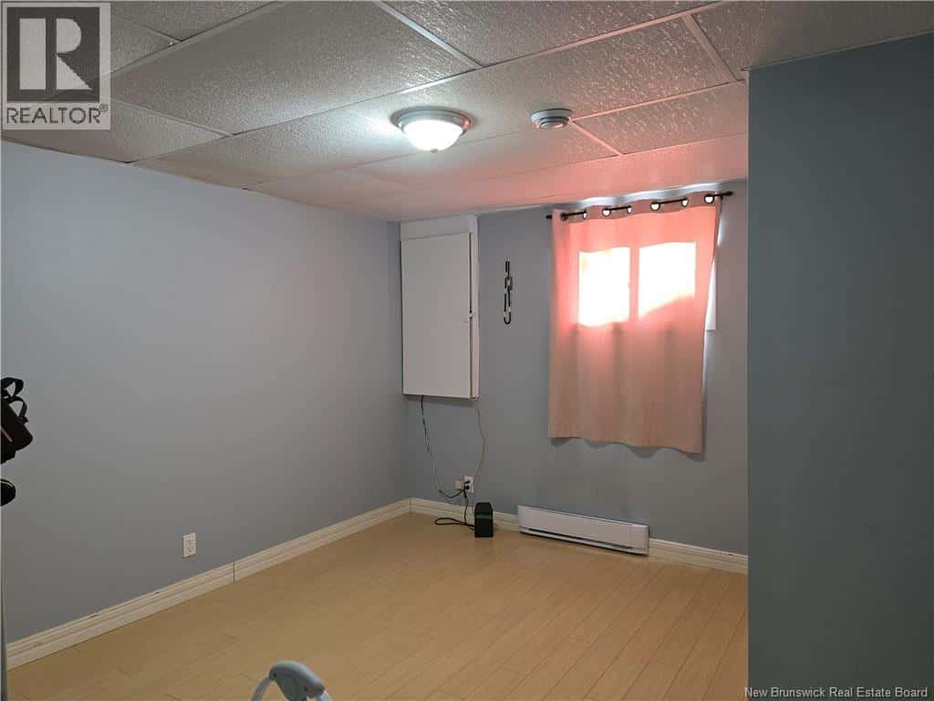 992 Principale — Beresford, New Brunswick - Photo 4 of 35