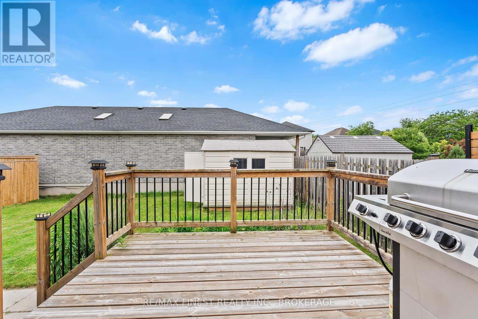 1 - 995 SWANFIELD STREET — Kingston (East Gardiners Rd), Ontario - Photo 2 of 31