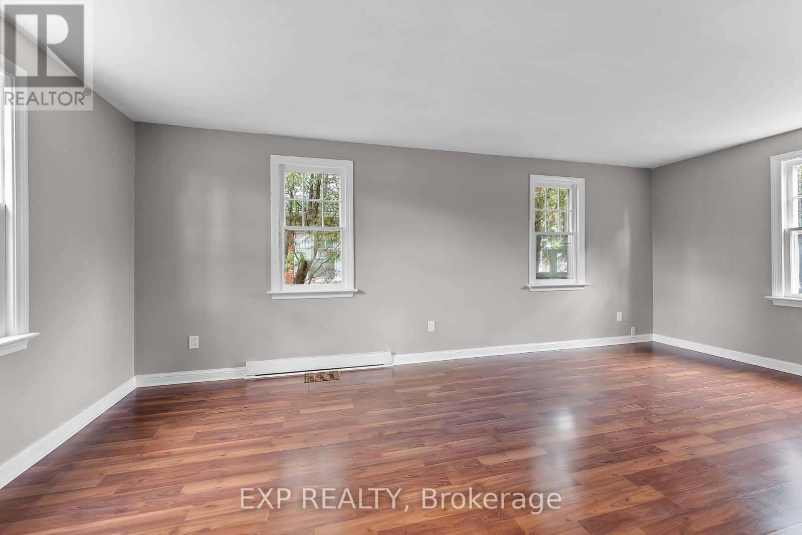 6220 DRUMMOND ROAD — Niagara Falls (Dorchester), Ontario - Photo 2 of 39