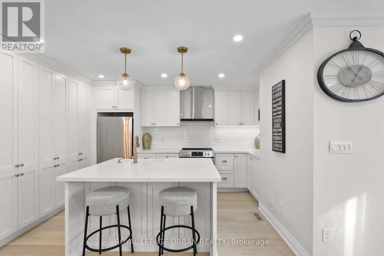 230 PARKVIEW HILL CRESCENT — Toronto (O'Connor-Parkview), Ontario - Photo 4 of 29