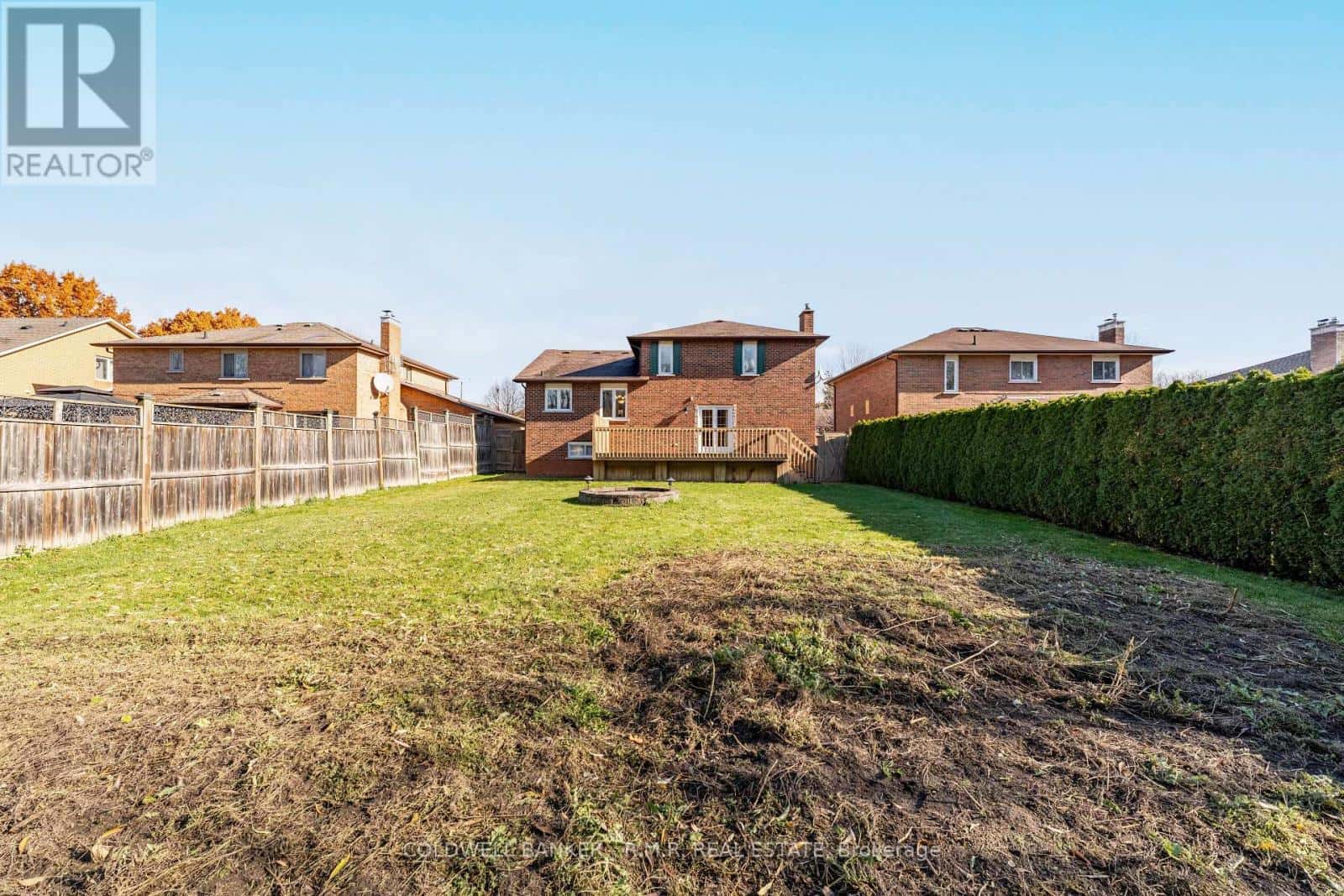 118 WAVERLY STREET N — Oshawa (McLaughlin), Ontario - Photo 4 of 48