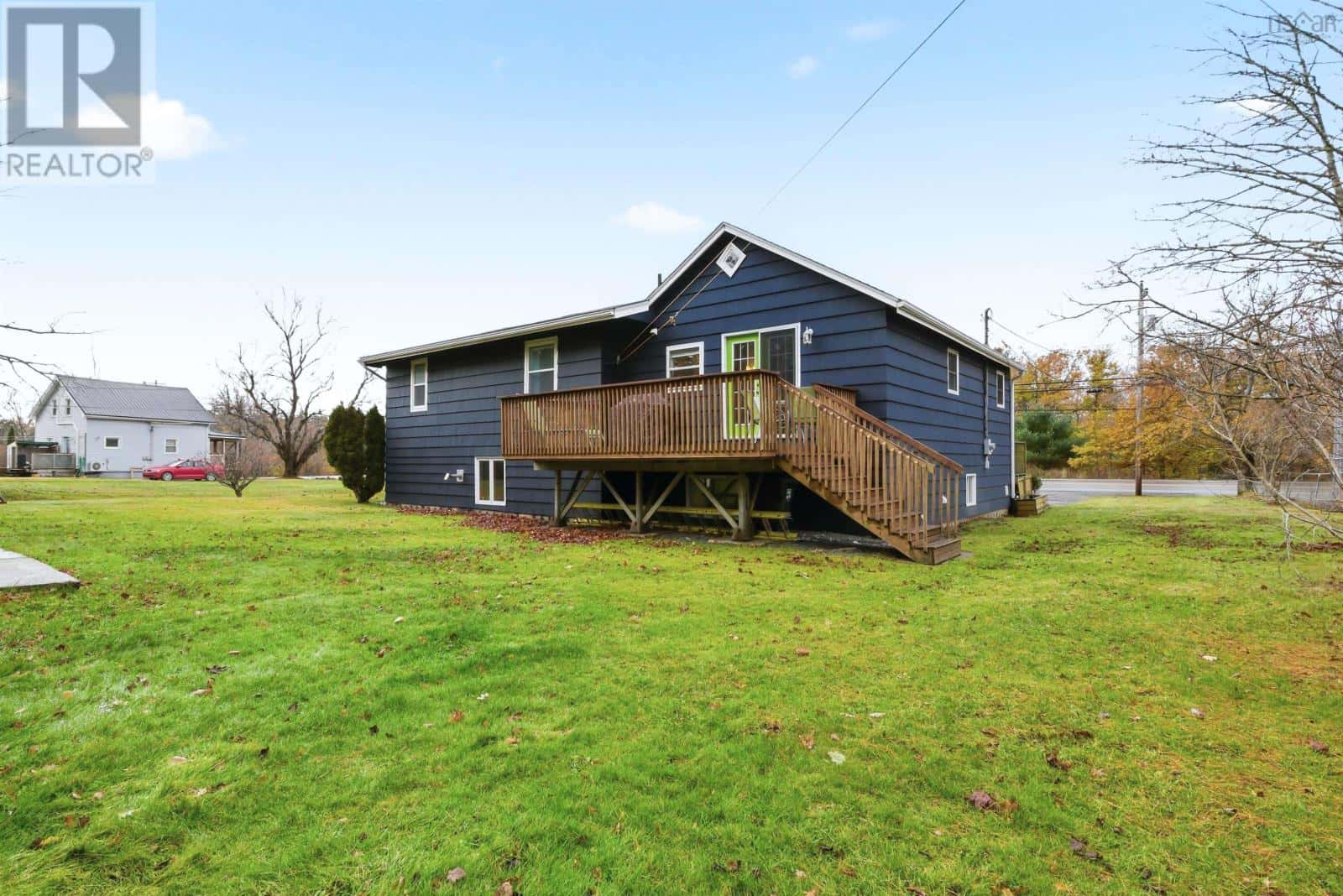 643 Highway 1 — Mount Uniacke, Nova Scotia - Photo 3 of 47