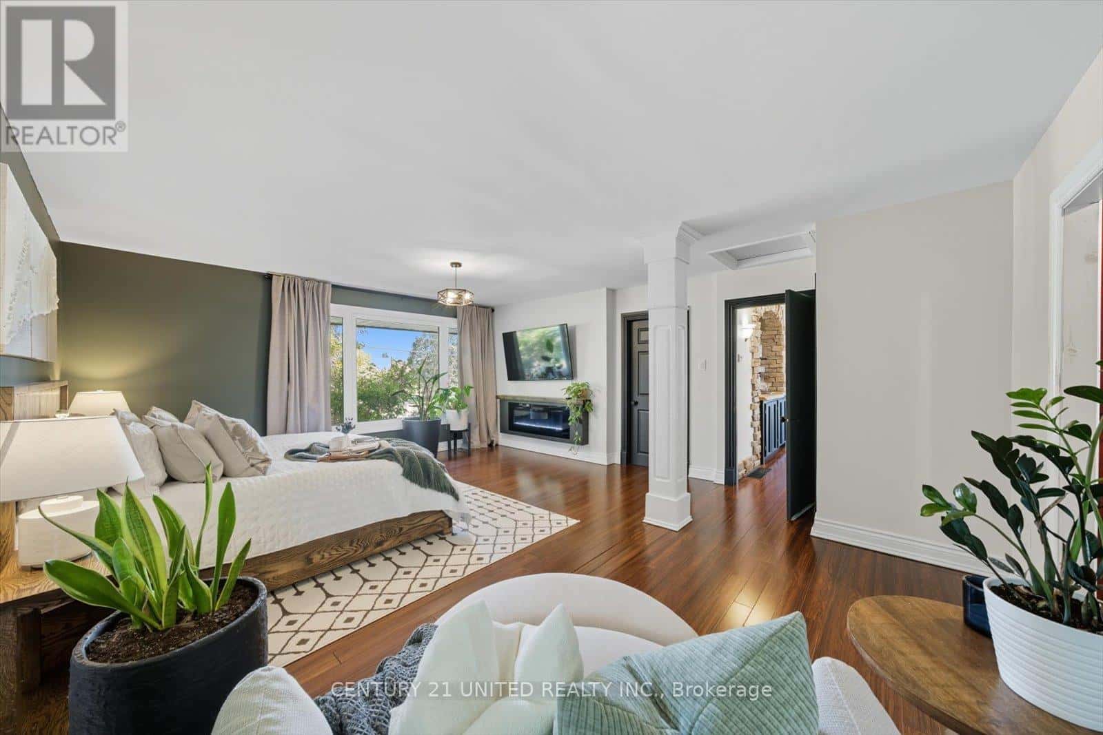 749 Spillsbury Drive