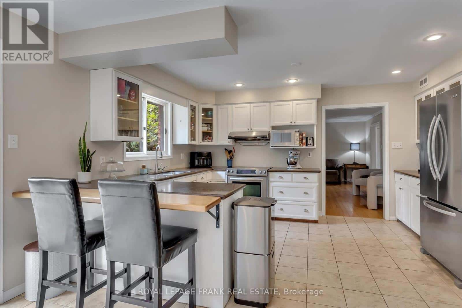 1887 CAMPBELL AVENUE — Cavan Monaghan (Cavan-Monaghan), Ontario - Photo 5 of 46