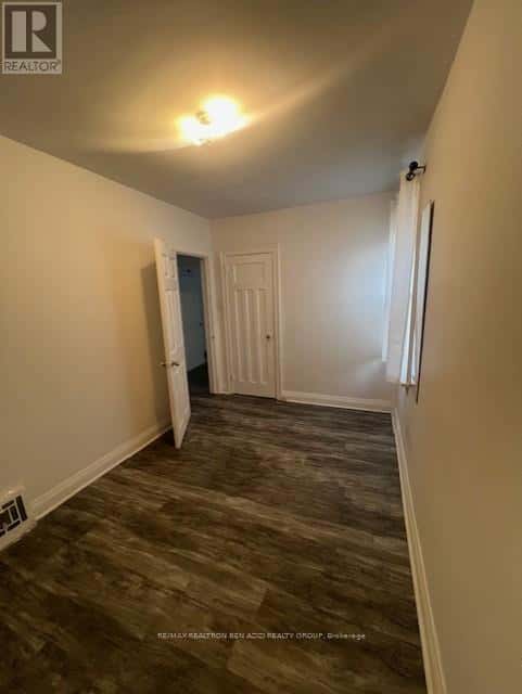 223 HARLANDALE AVENUE — Toronto (Lansing-Westgate), Ontario - Photo 3 of 4