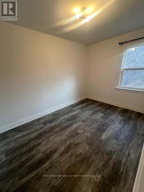 223 HARLANDALE AVENUE — Toronto (Lansing-Westgate), Ontario - Photo 4 of 4