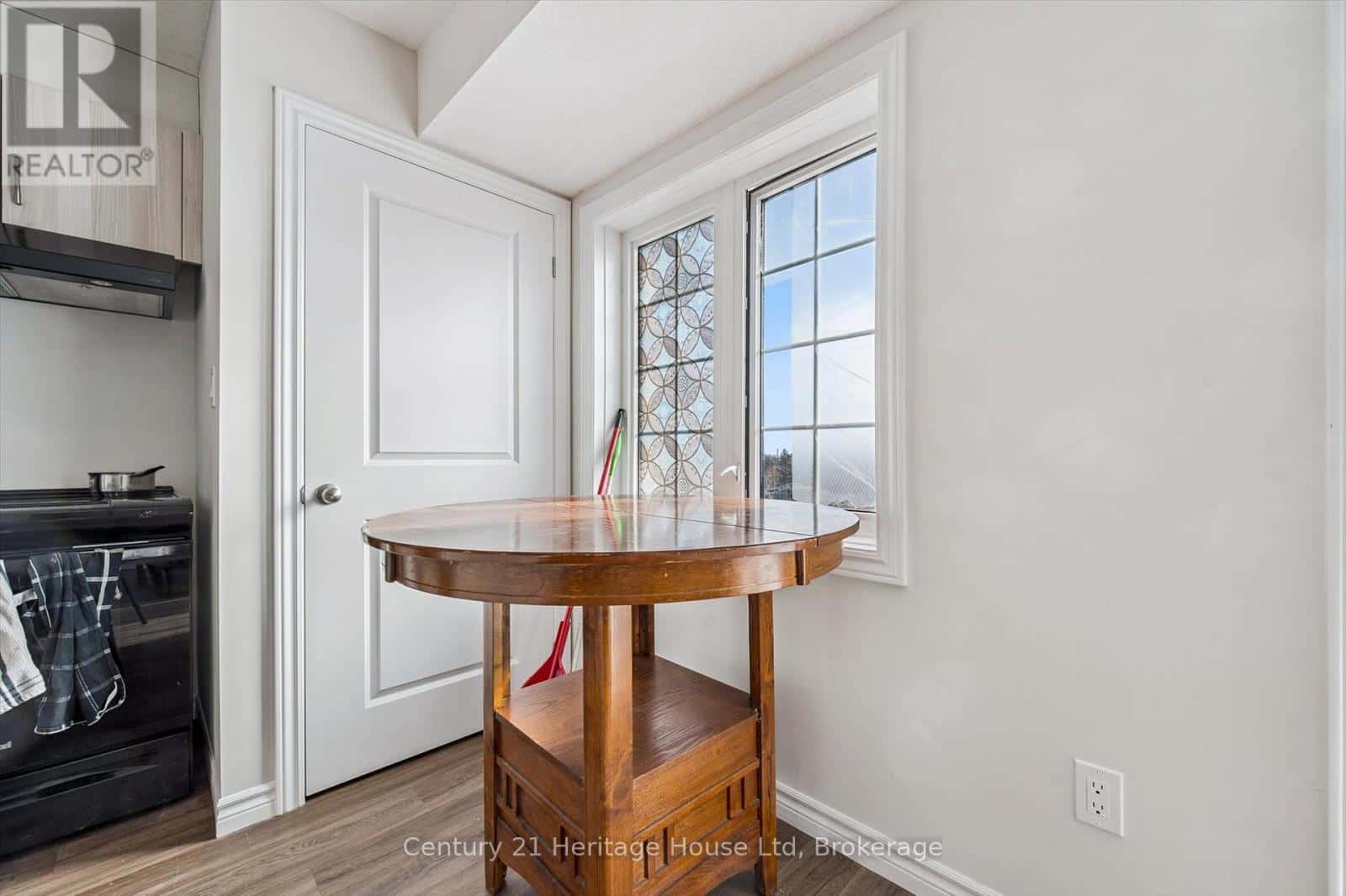 207 - 7 CITYVIEW DRIVE S — Guelph (Grange Road), Ontario - Photo 5 of 21