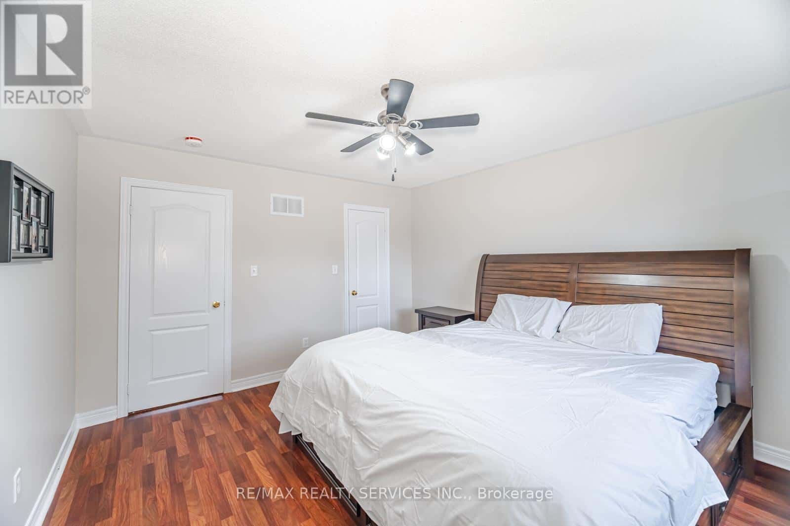 34 BRAMOAK CRESCENT — Brampton (Northwest Sandalwood Parkway), Ontario - Photo 5 of 27