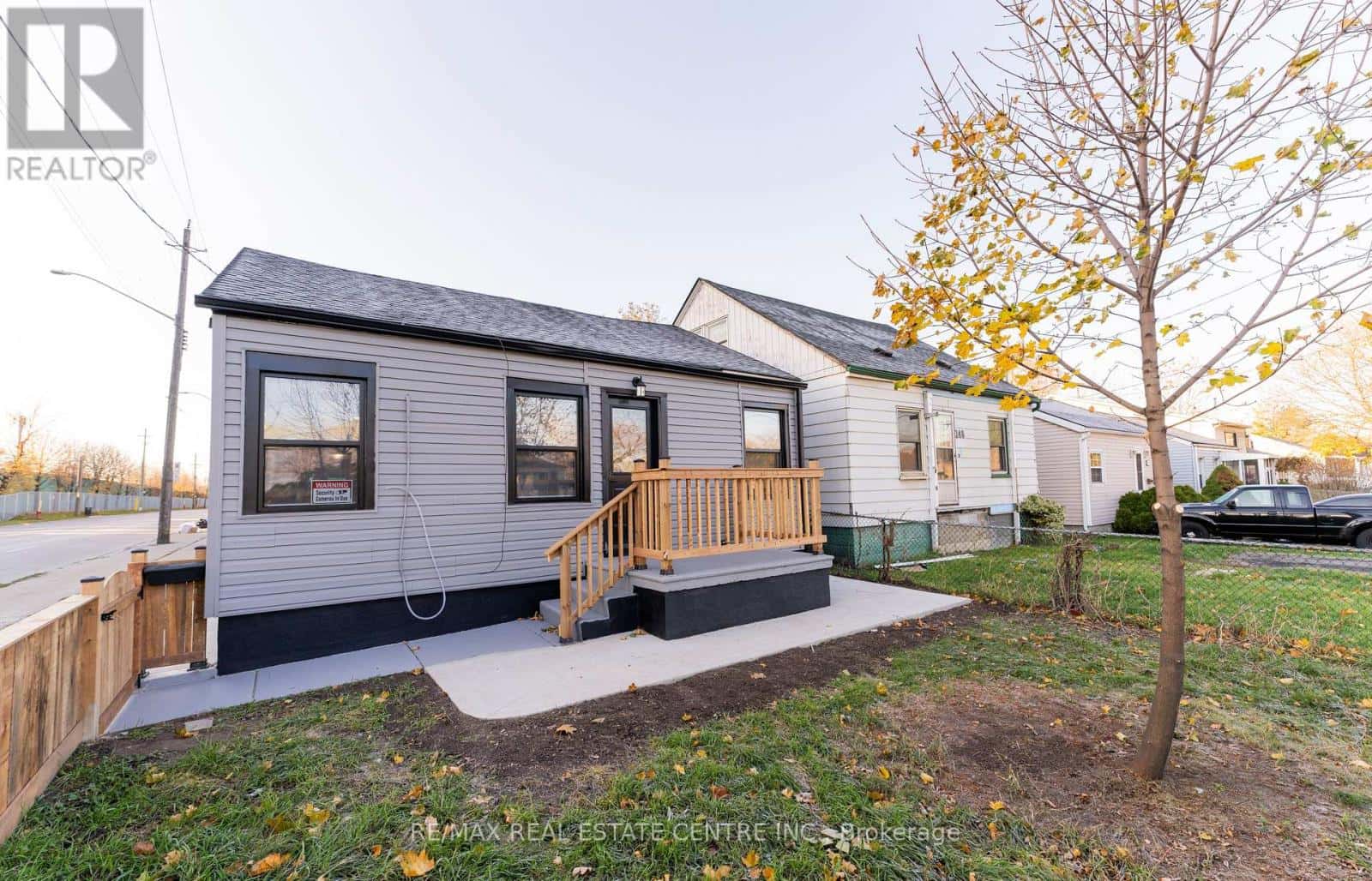 252 GRENFELL STREET — Hamilton (Industrial Sector), Ontario - Photo 3 of 25