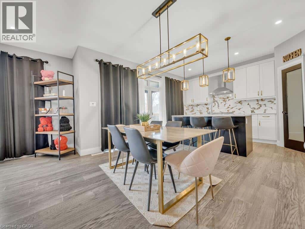 3374 ORIOLE Drive — London, Ontario - Photo 3 of 50