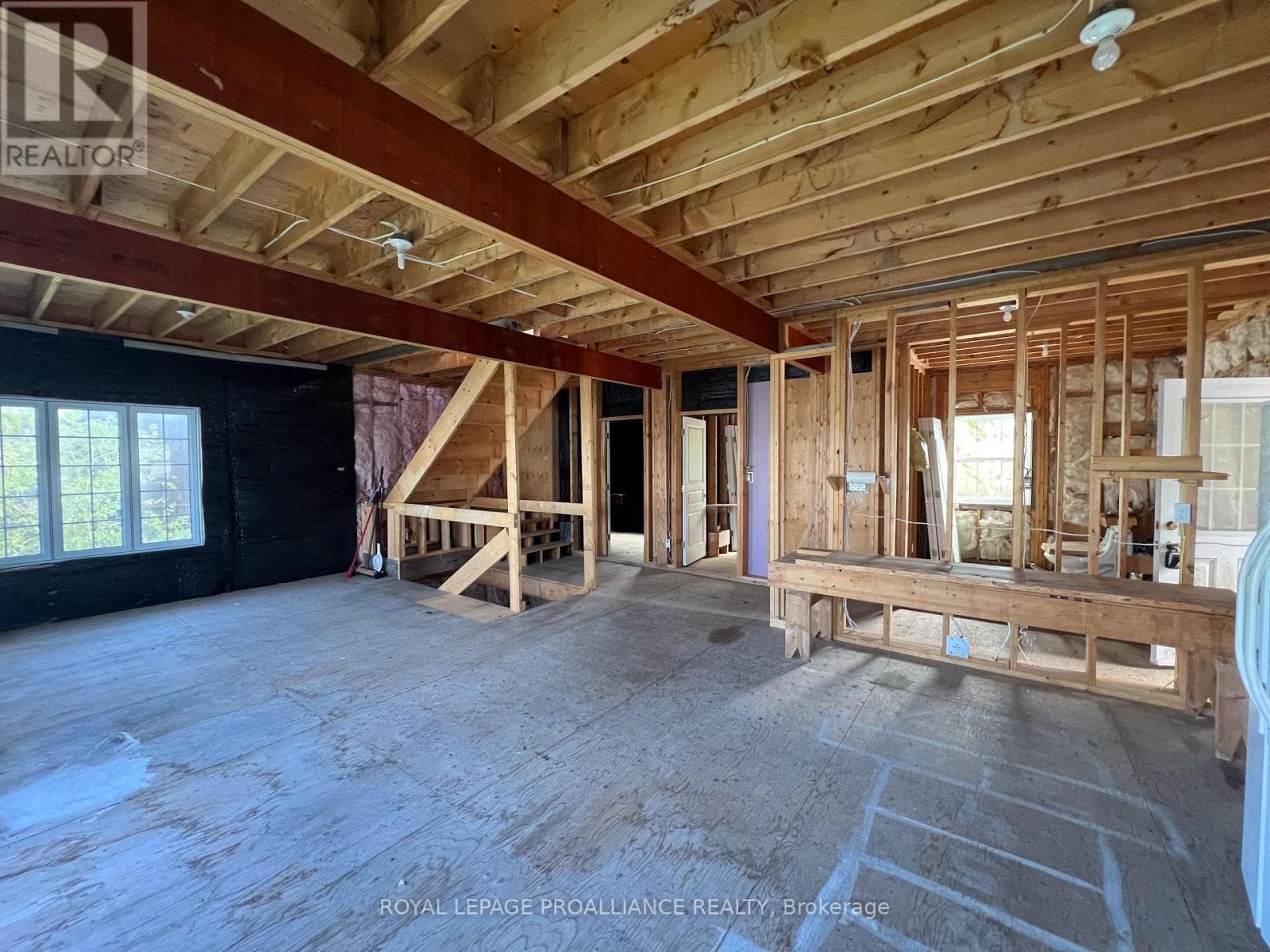 410 - 5427 YOUNG STREET — Hamilton Township, Ontario - Main photo