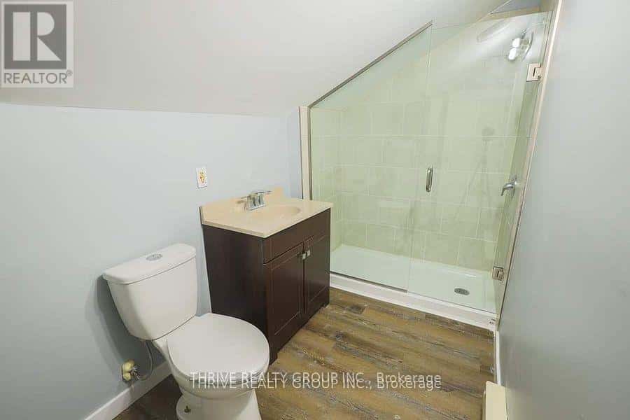 211 CLARENCE STREET — London East (East K), Ontario - Photo 4 of 10