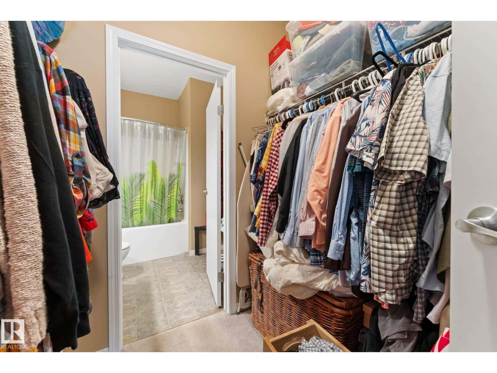 #324 4304 139 AV NW NW — Edmonton, Alberta - Photo 2 of 37