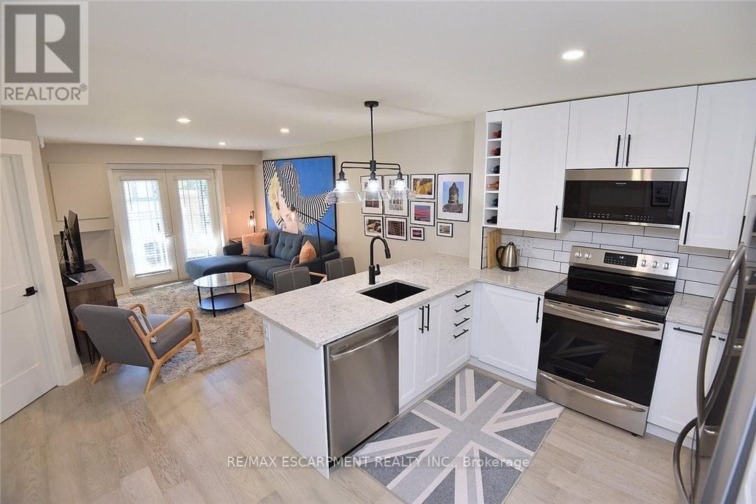 103 - 2035 APPLEBY LINE — Burlington (Uptown), Ontario - Main photo