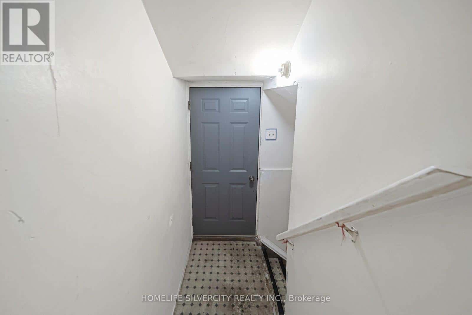 19 PICKARD LANE — Brampton (Fletcher's West), Ontario - Photo 3 of 37