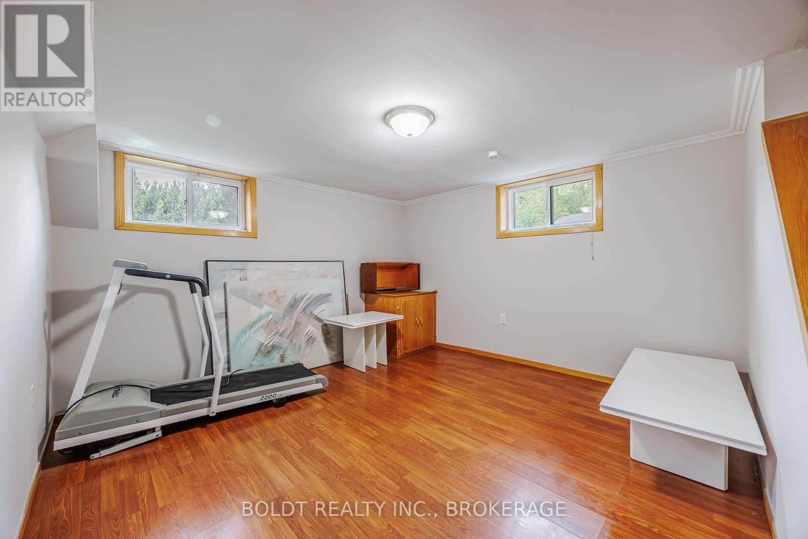 1591 CONCESSION 4 ROAD — Niagara-on-the-Lake (Virgil), Ontario - Photo 4 of 35