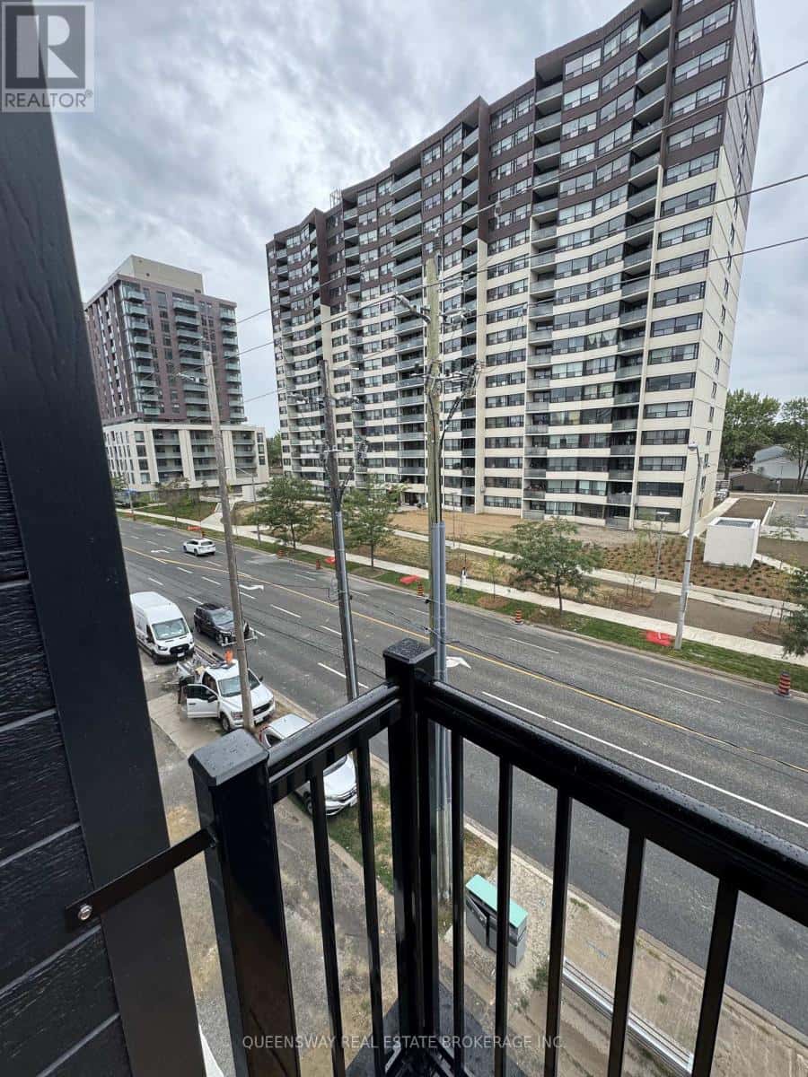 3079 PHARMACY AVENUE — Toronto (L'Amoreaux), Ontario - Photo 4 of 8