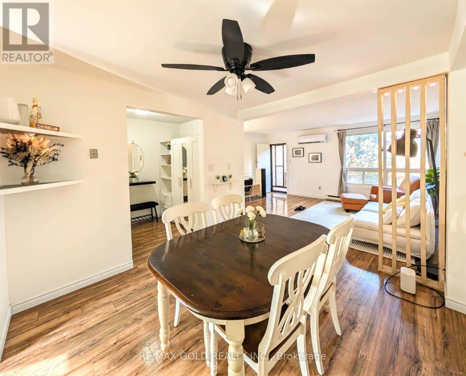 5 - 63 FONTHILL ROAD — Hamilton (Fessenden), Ontario - Photo 5 of 22