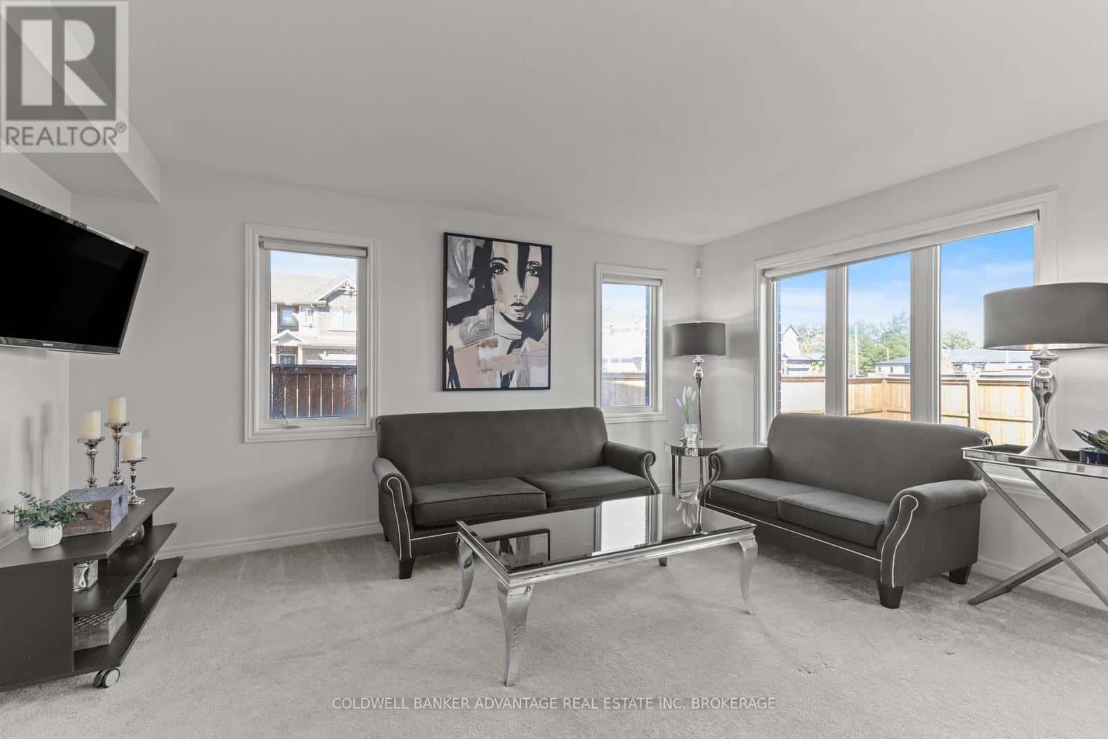 222 HERON STREET — Welland (Coyle Creek), Ontario - Photo 4 of 25