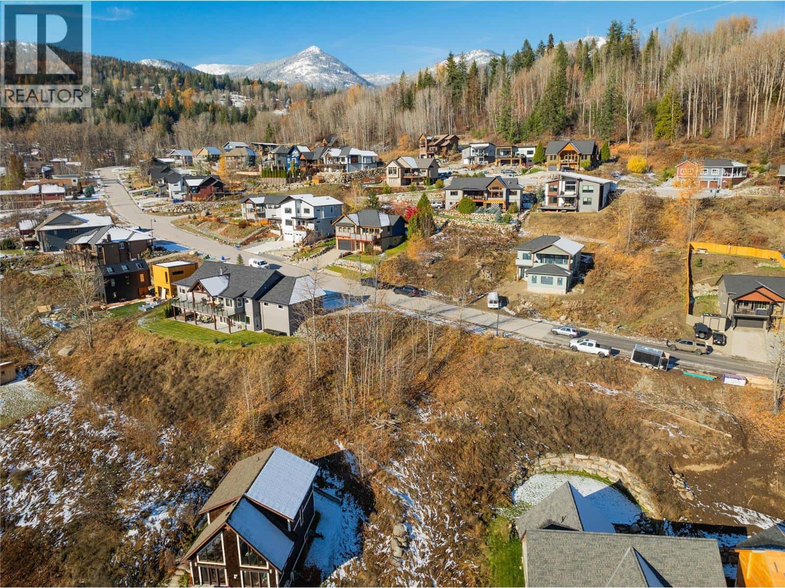 933 REDSTONE Drive — Rossland, British Columbia - Photo 4 of 21