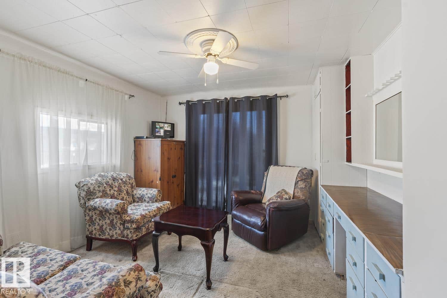 5321 57 ST - Photo 4 of 17, Cold Lake, Alberta