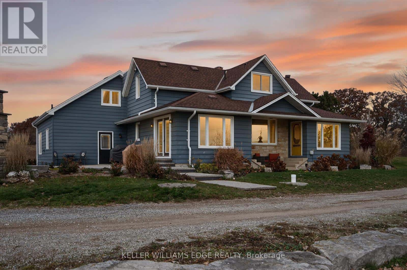 1724 SNAKE ROAD — Burlington (LaSalle), Ontario - Photo 4 of 50