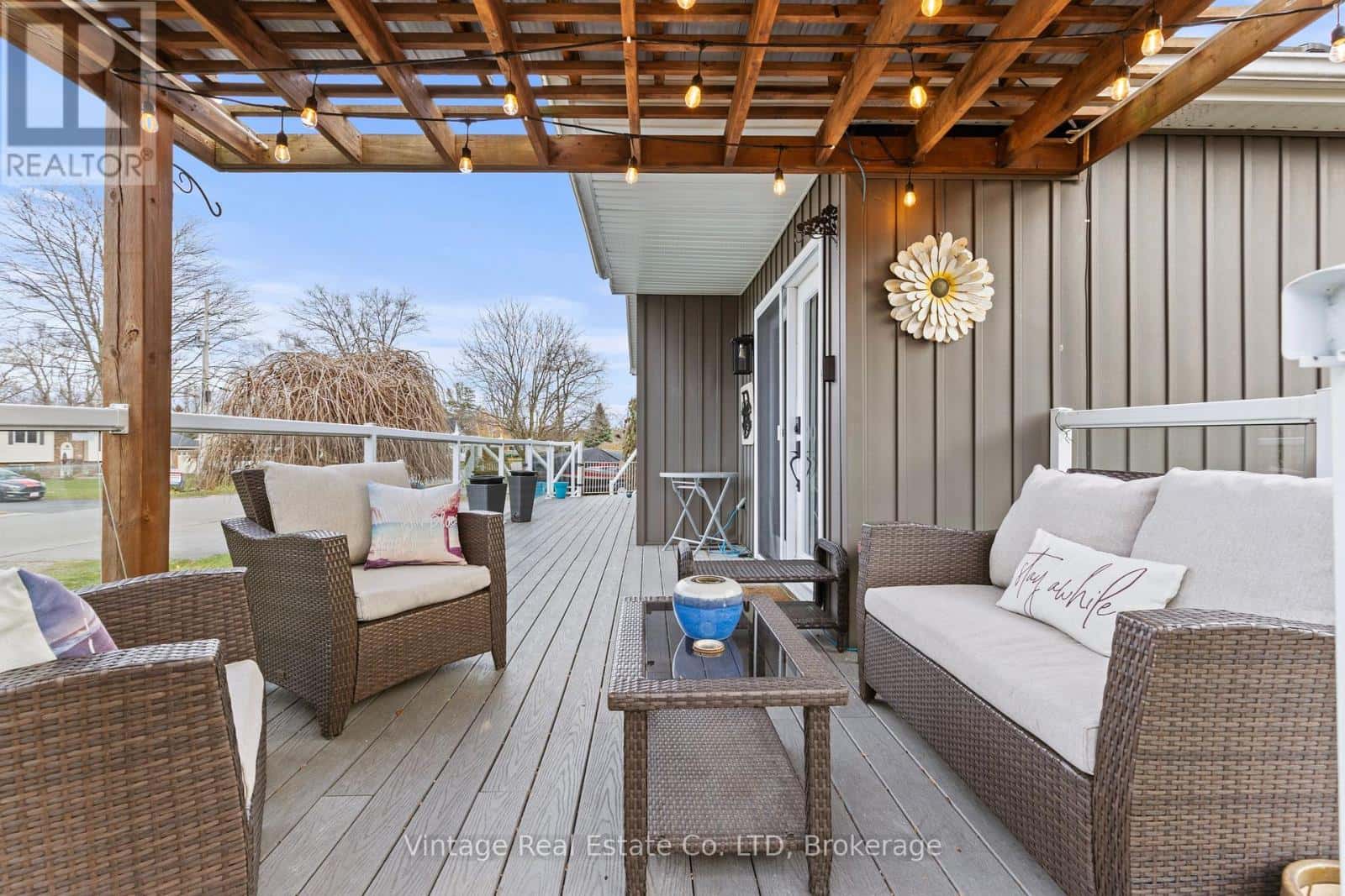 104 CONCESSION STREET E — Haldimand (Dunnville), Ontario - Photo 5 of 34