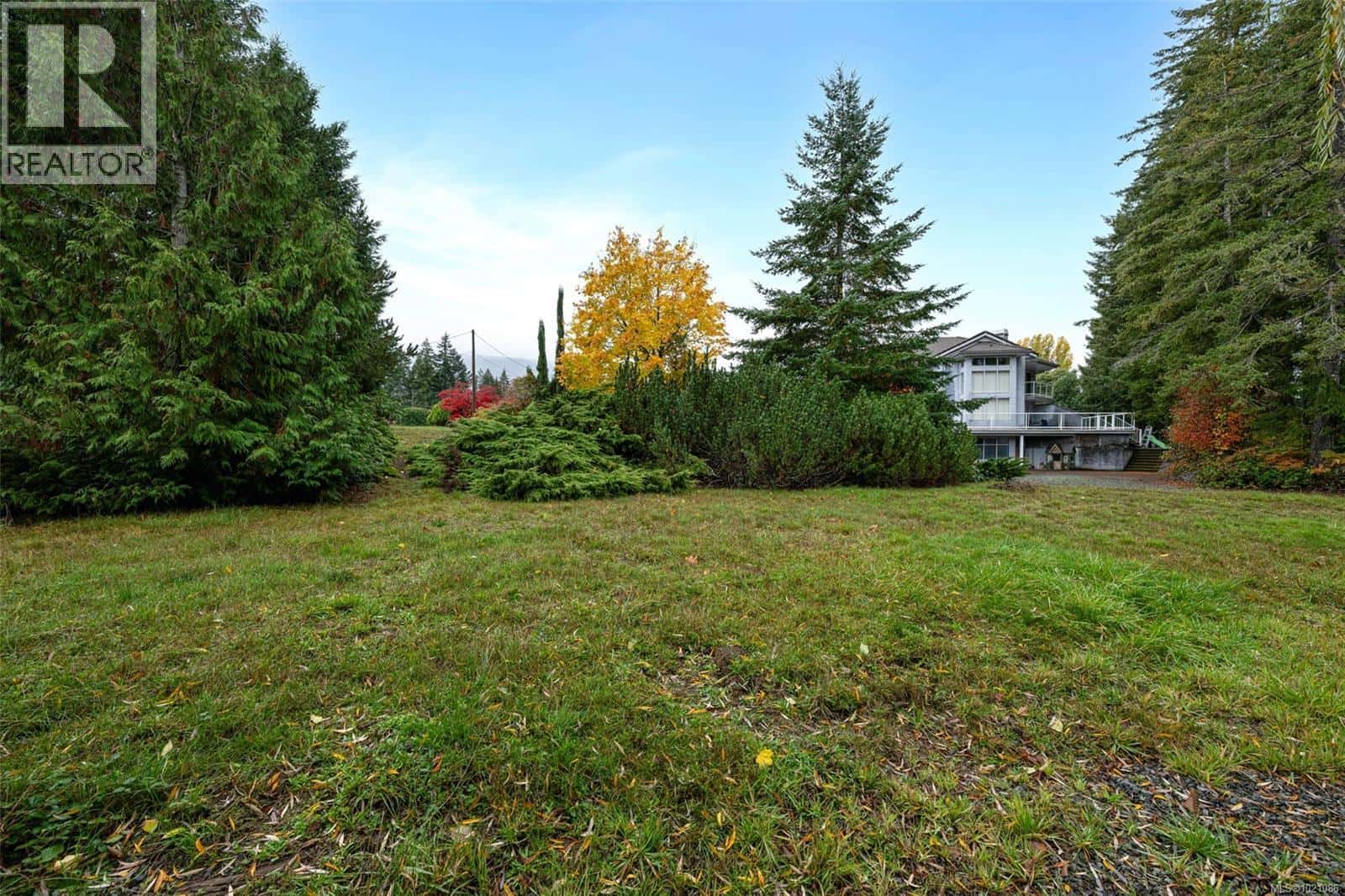 423 Scholey Cres — Lake Cowichan, British Columbia - Photo 5 of 21