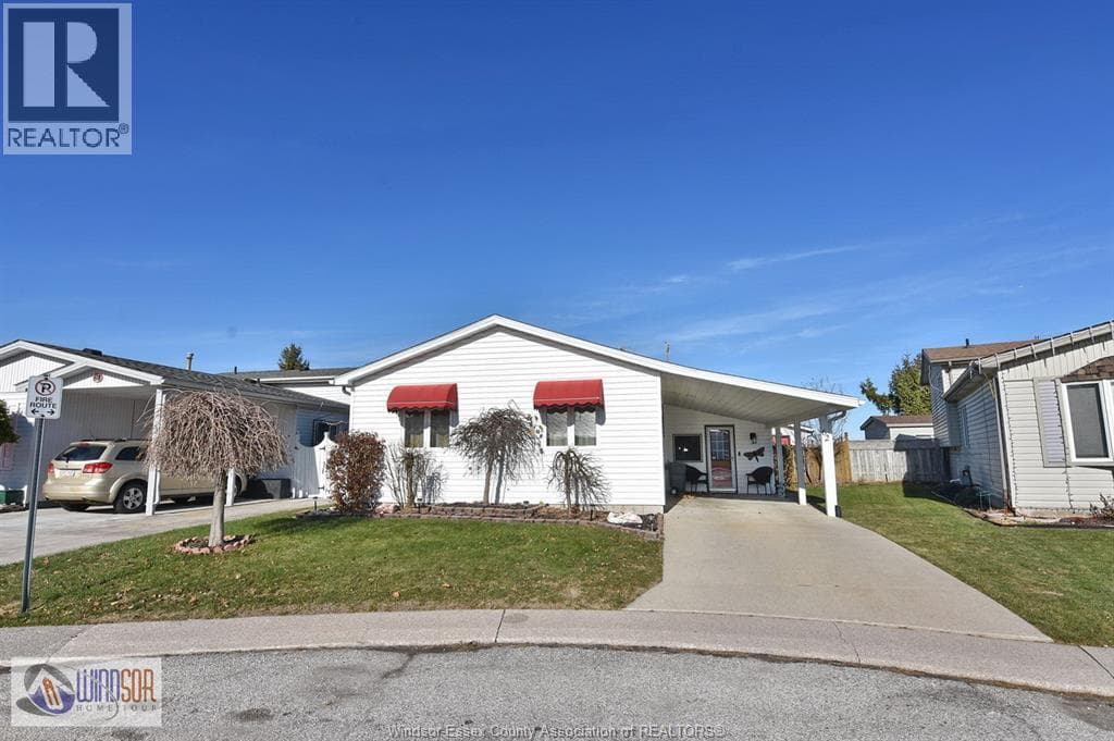 62 CHERRY STREET — McGregor, Ontario - Main photo