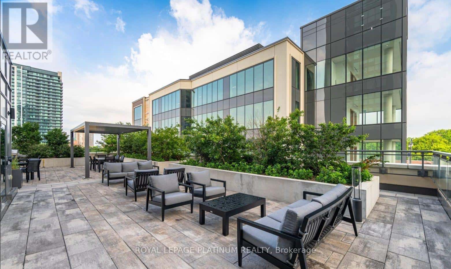 2305 - 15 LYNCH STREET — Brampton (Queen Street Corridor), Ontario - Photo 3 of 26