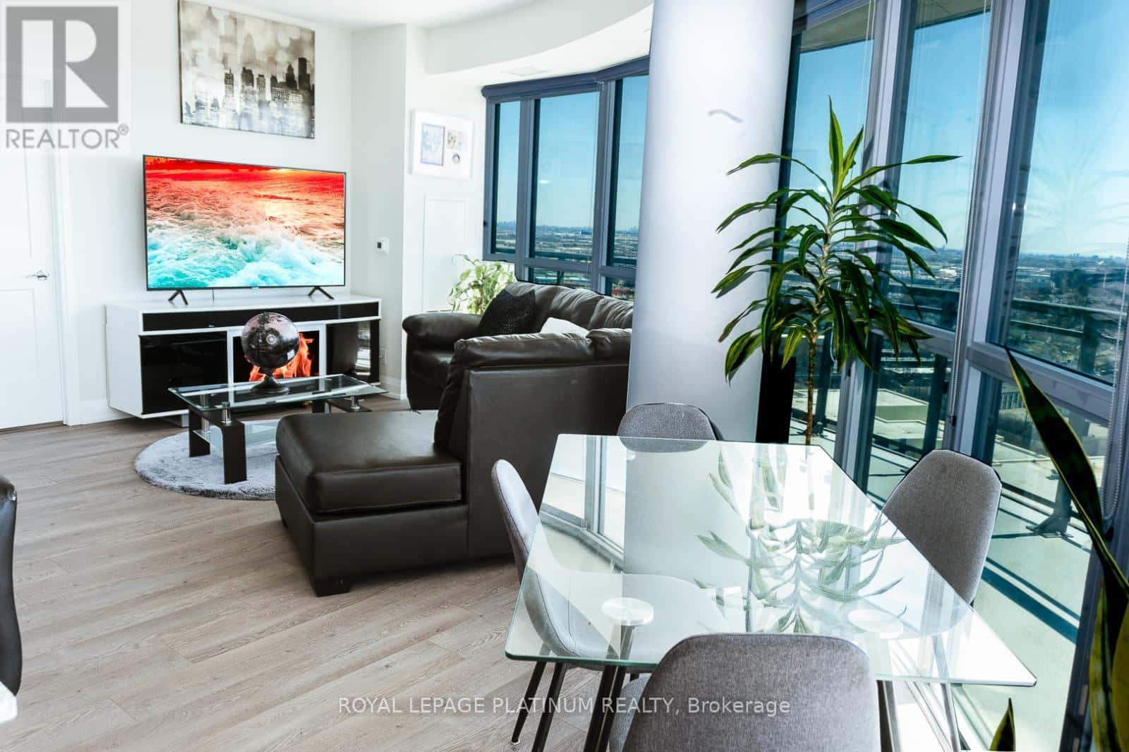 2305 - 15 LYNCH STREET — Brampton (Queen Street Corridor), Ontario - Photo 5 of 26